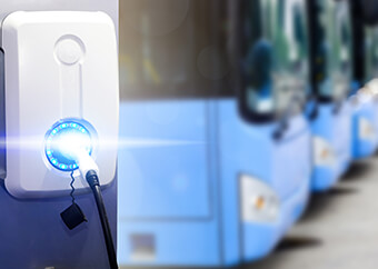 精英電腦結盟電動巴士國家隊 打造綠能環境